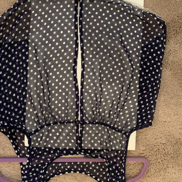 Iris basic polka dots women’s blouse. Size M. - Picture 4 of 5